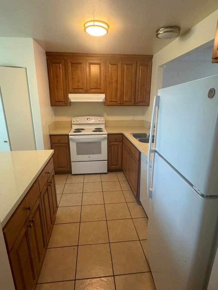 4722 Knickerbocker Ln - Photo 5 of 13