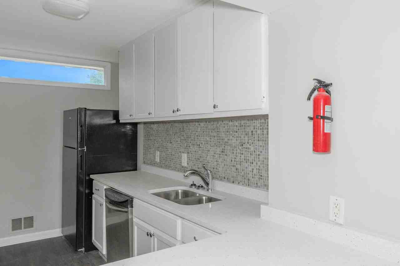 1790 Lyle Ave - Photo 2 of 39