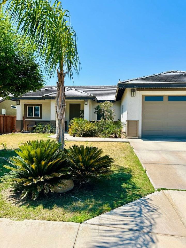 1404 Apple Ct - Photo 2 of 14