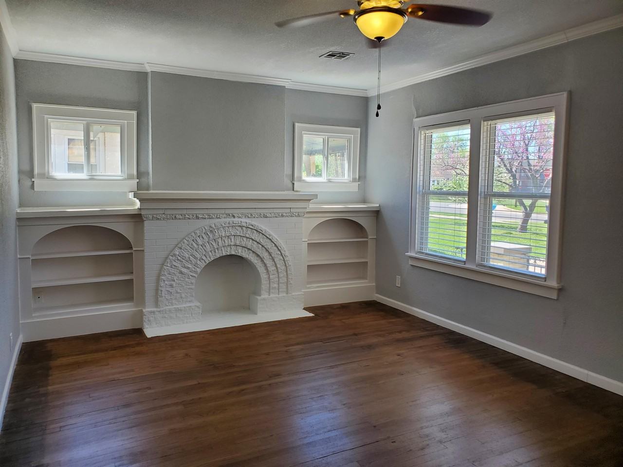 2224 N Indiana Ave #1 - Photo 3 of 10