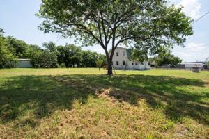 featured image of 13902 Fm 812