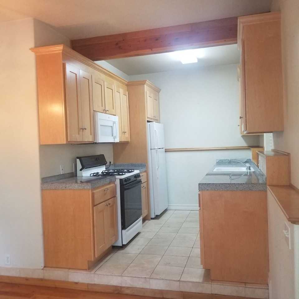 H-RM-S.Fitch Mtn/1585 - Photo 2 of 6