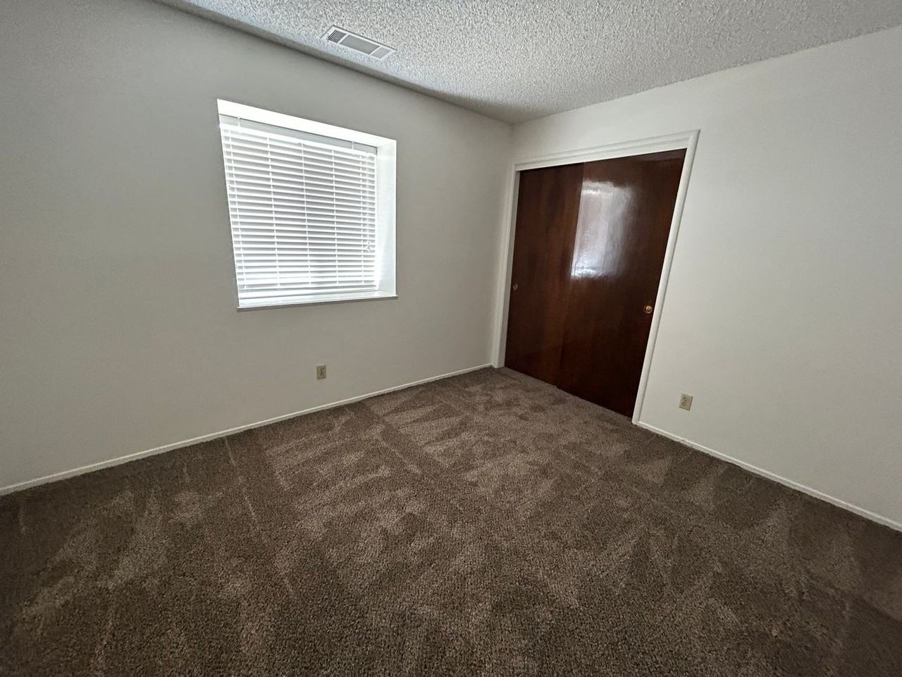 2940 S Woodland St - Photo 5 of 10