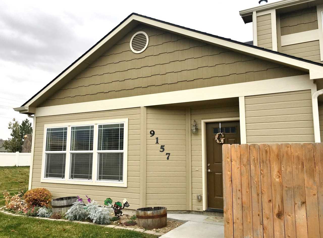 9157 W Brogan Dr - Photo 2 of 14
