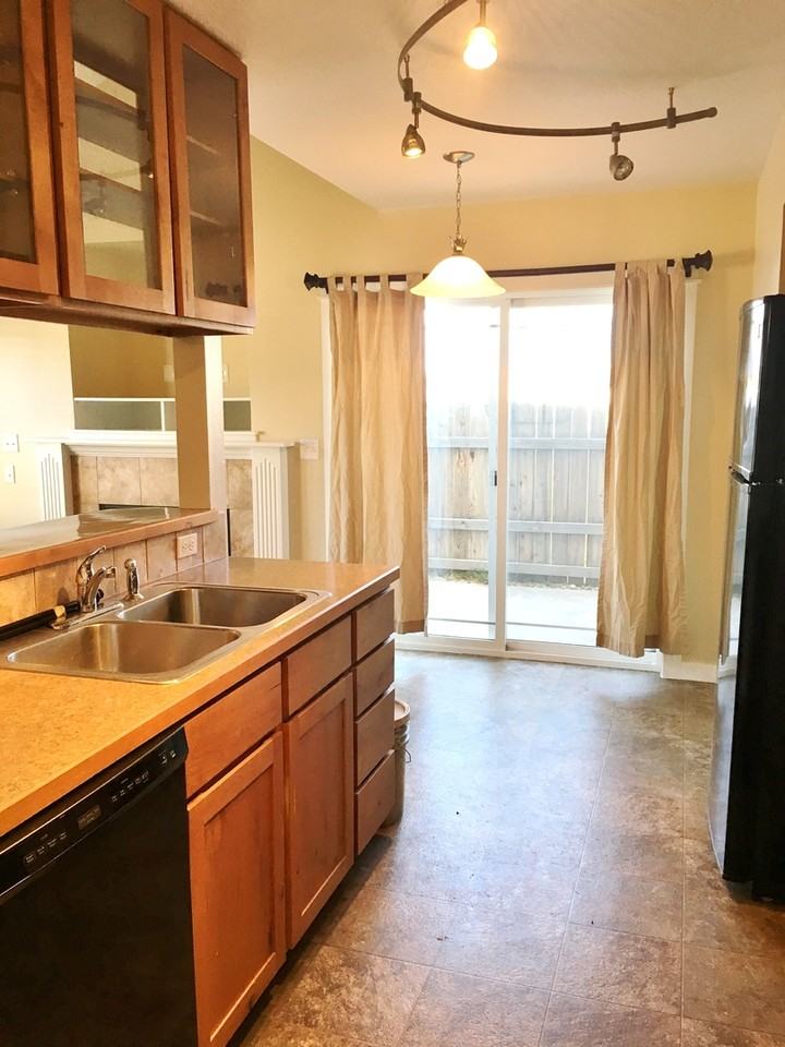 9157 W Brogan Dr - Photo 3 of 14