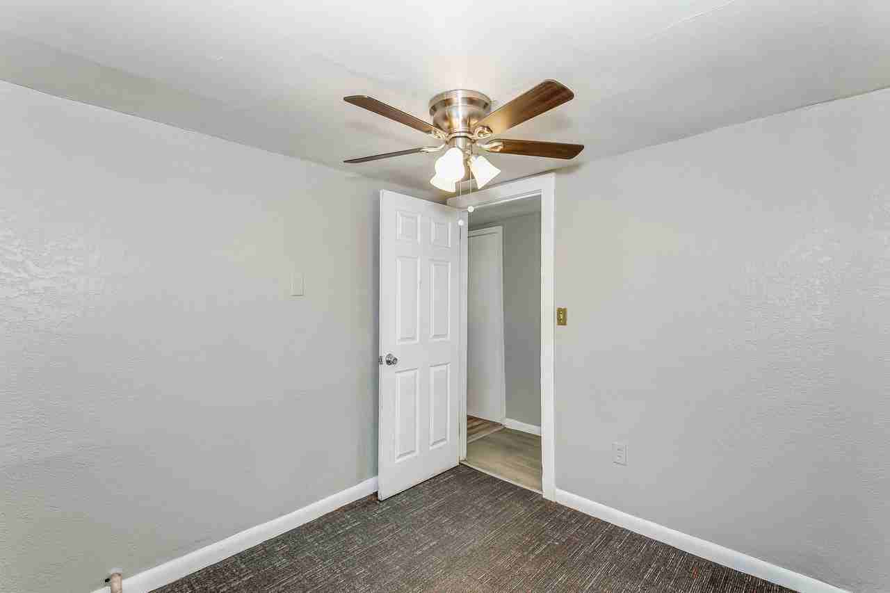 1835 S Exchange St - Photo 2 of 7