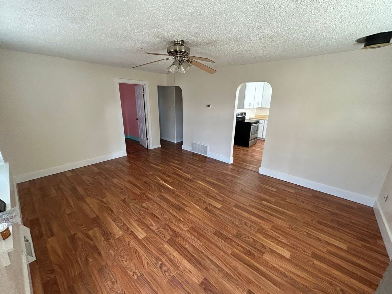 602 N 5th Ave - Photo 3 of 16