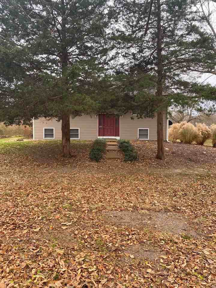 8136 Stage Coach Trl - Photo 2 of 21