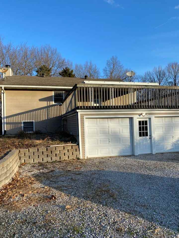 8136 Stage Coach Trl - Photo 3 of 21