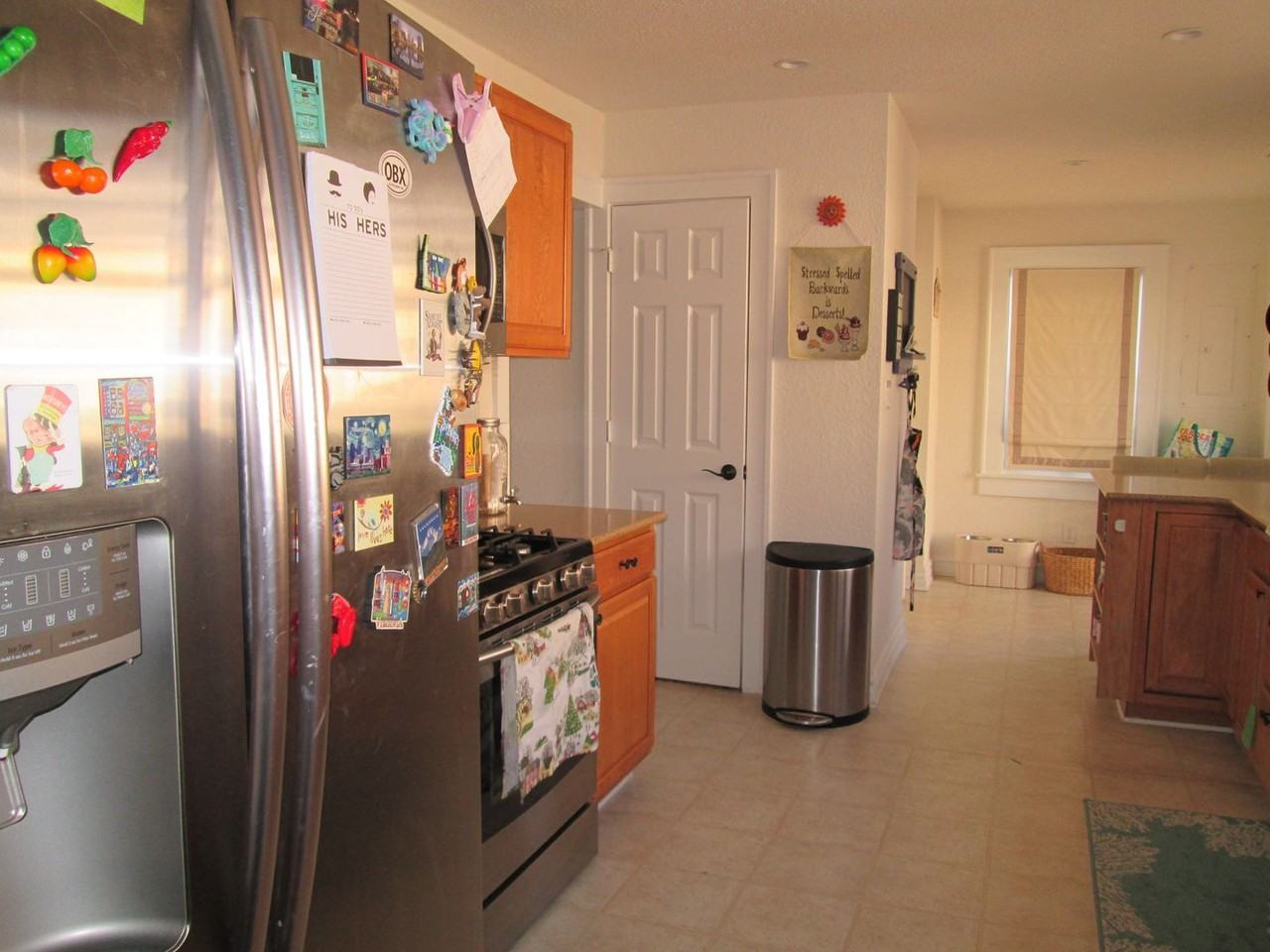 300 Suburban Pkwy - Photo 3 of 14