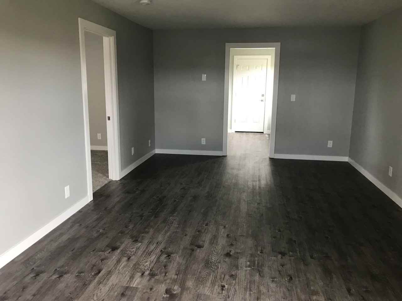 1719 S Adams Dr - Photo 3 of 6