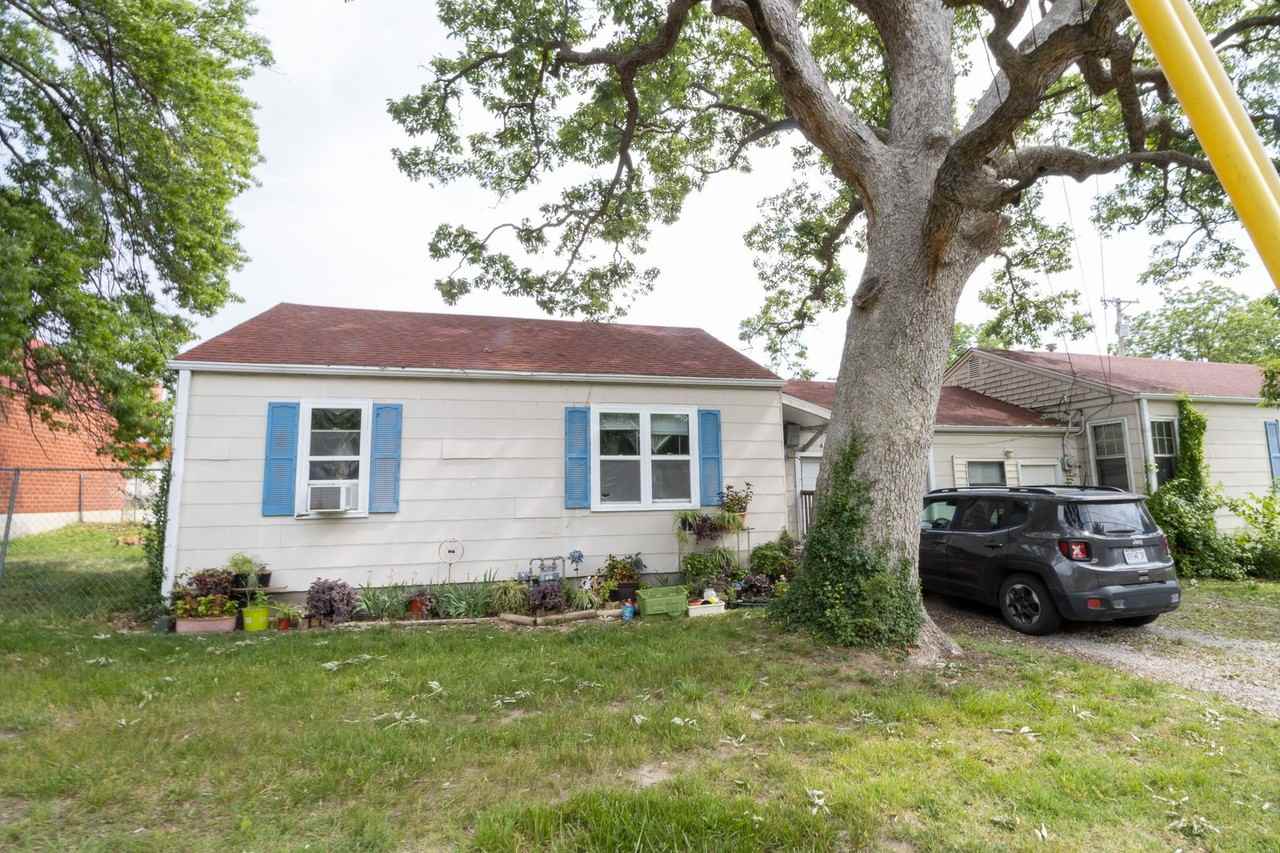 1101 N Garth Ave - Photo 3 of 13