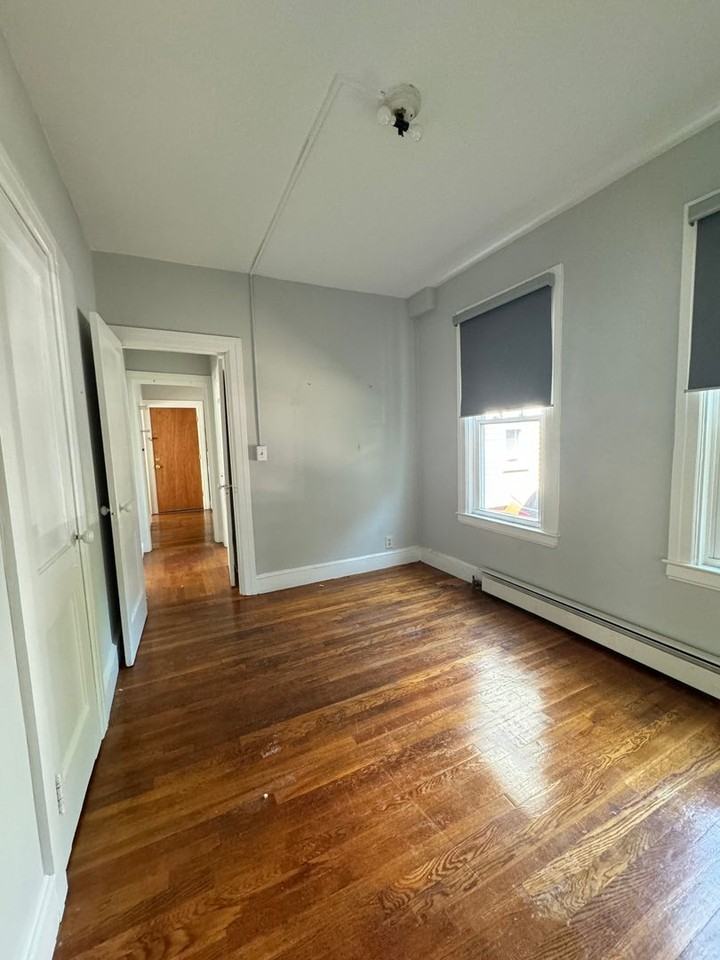 28-30 Avon St - Photo 7 of 25