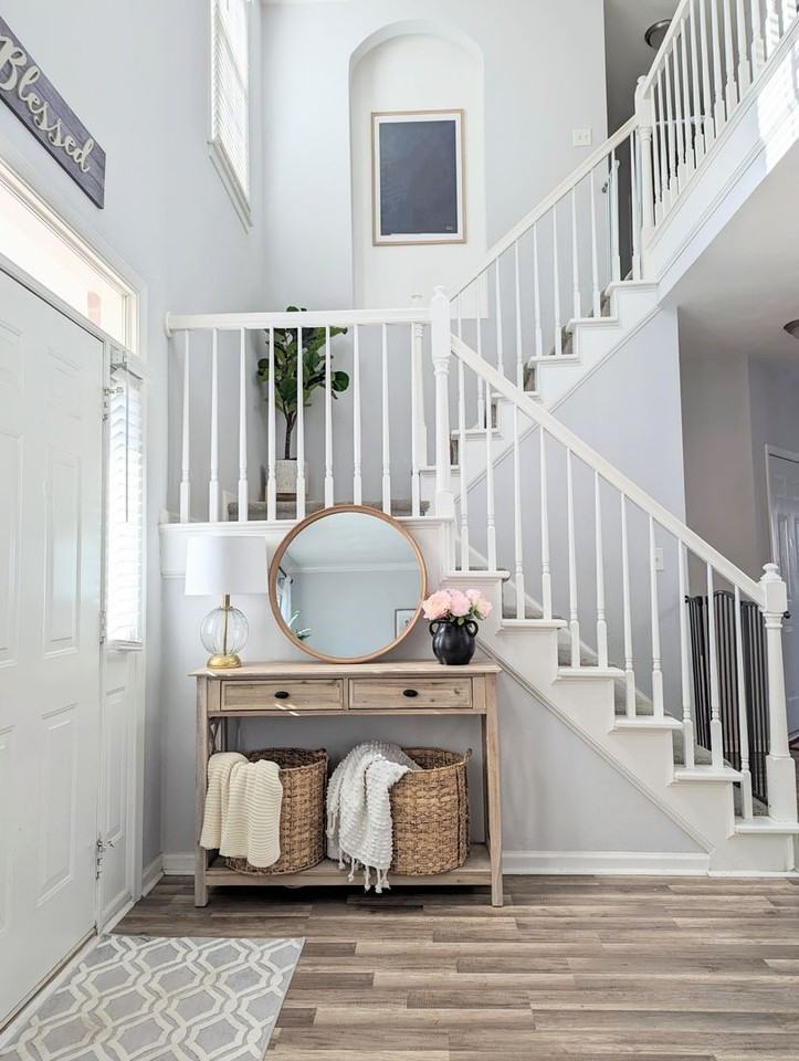 904 Staffordshire Ct - Photo 3 of 50