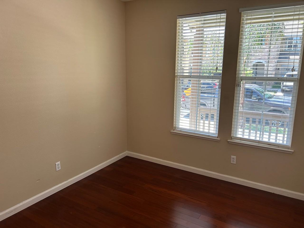 2342 Blue Ridge Ave - Photo 5 of 28