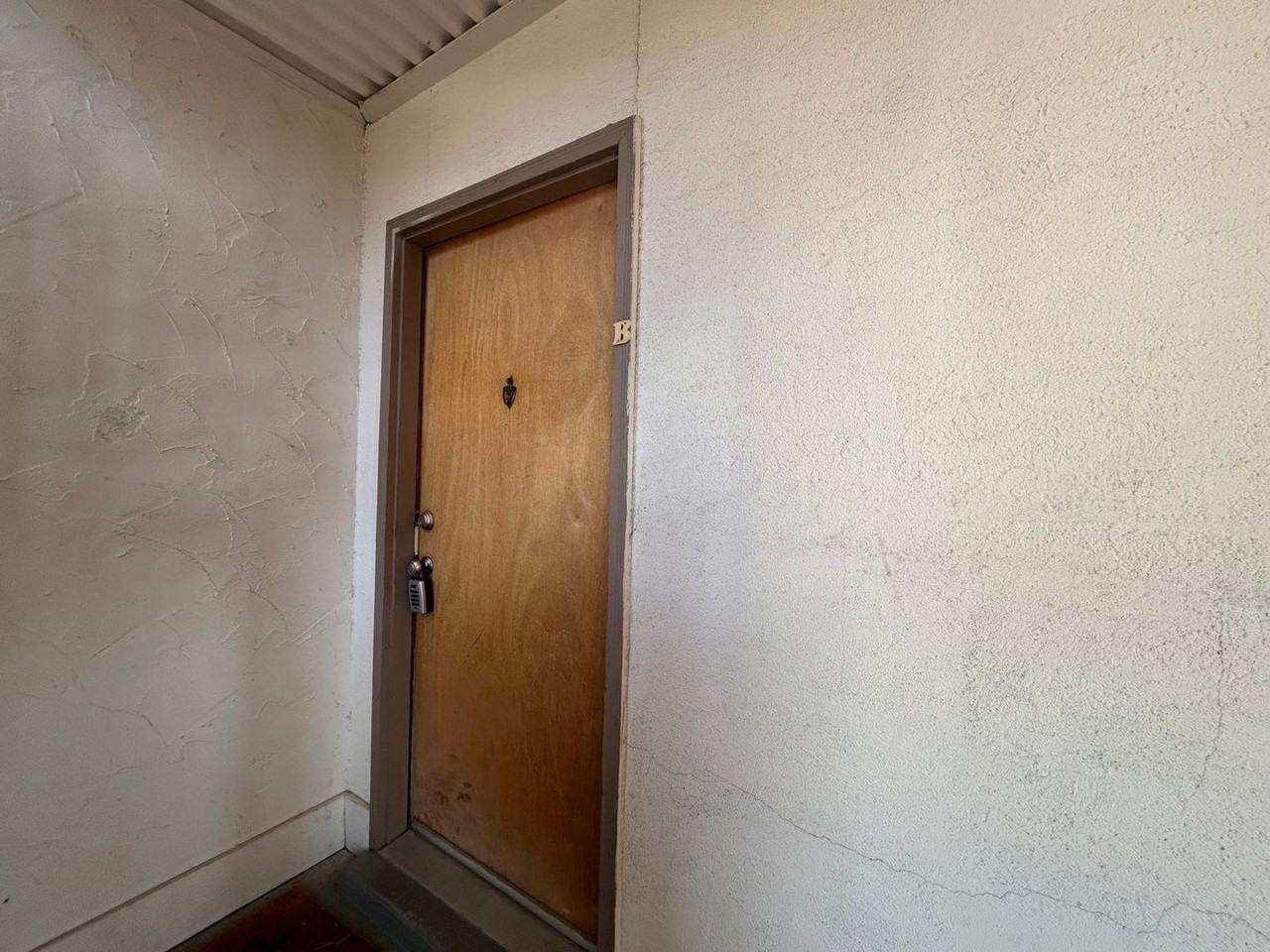 4601 S Lowell Blvd #B - Photo 3 of 26