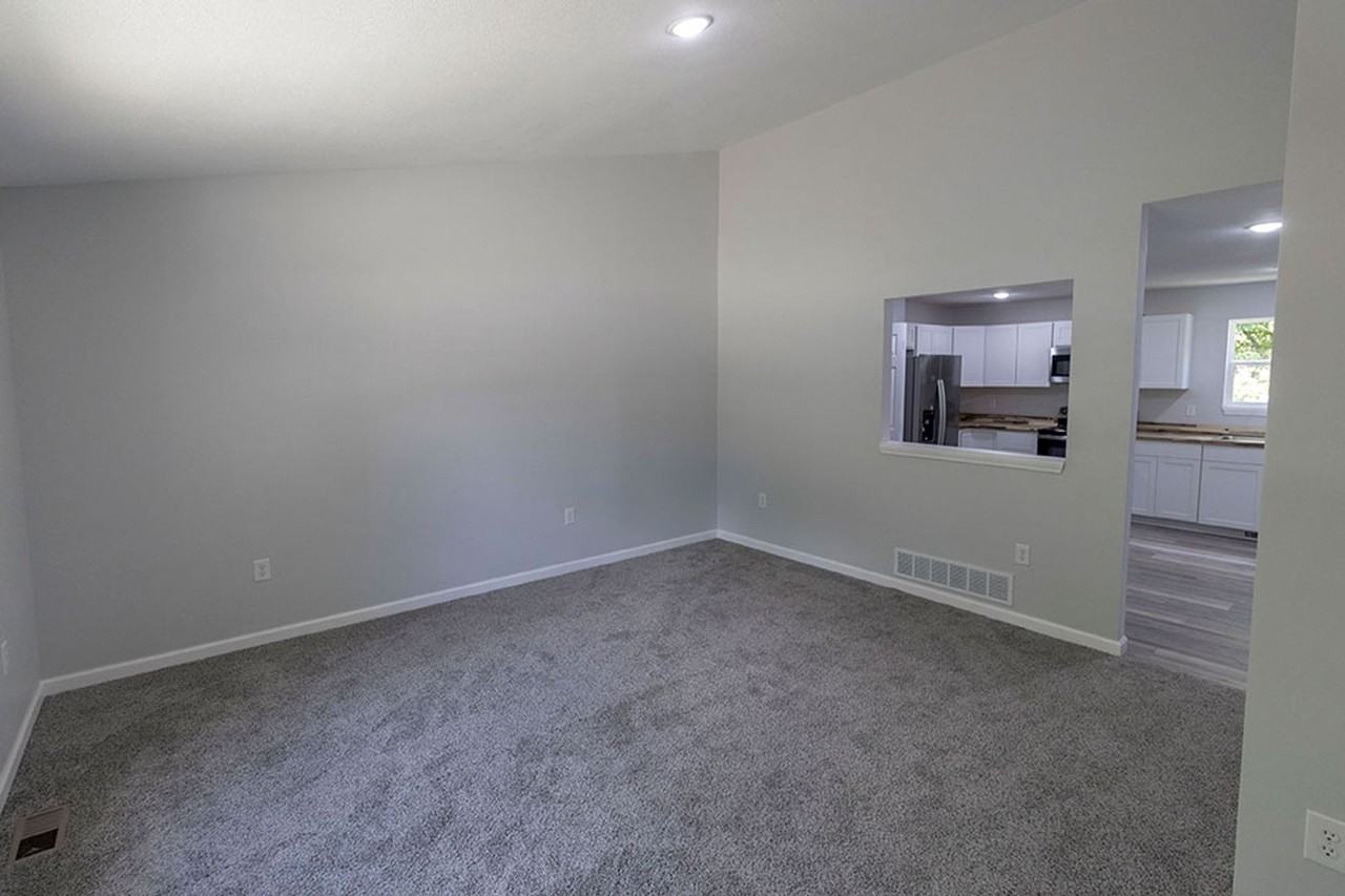 5316 Godas Cir - Photo 2 of 38