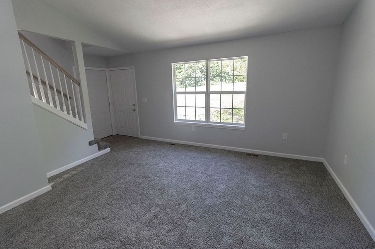 5316 Godas Cir - Photo 4 of 38