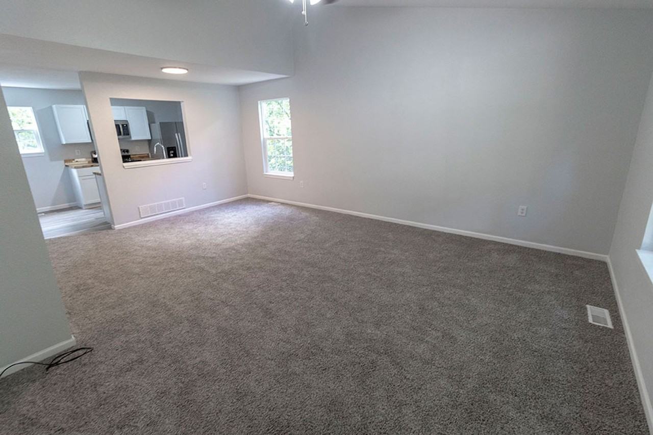 5318 Godas Cir - Photo 2 of 43