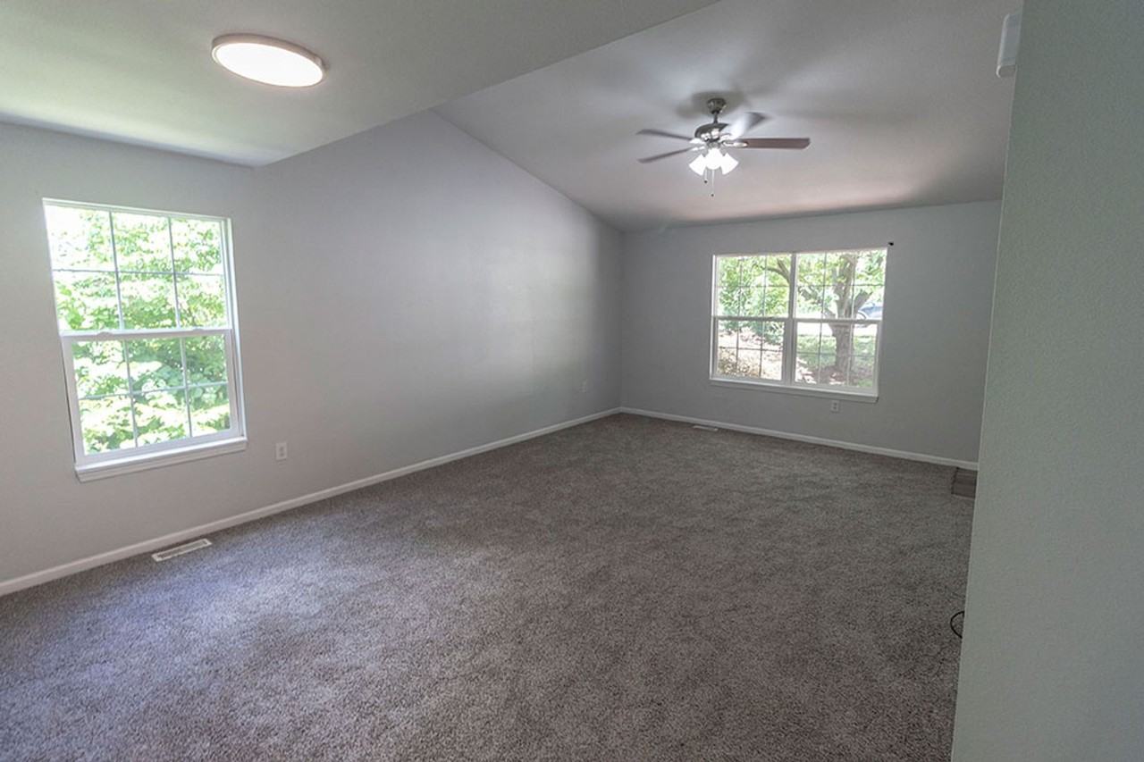 5318 Godas Cir - Photo 5 of 43