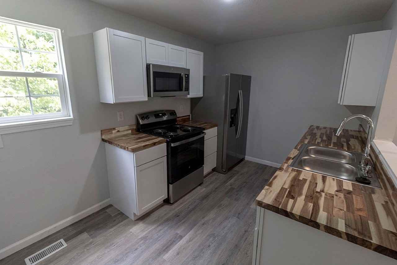 5318 Godas Cir - Photo 6 of 43