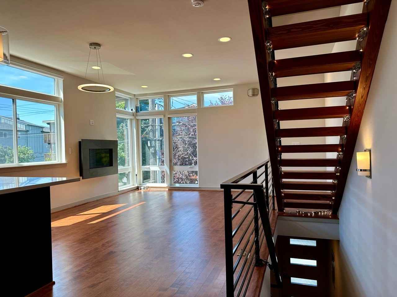 511 Northeast 73rd Street #A - Photo 4 of 33