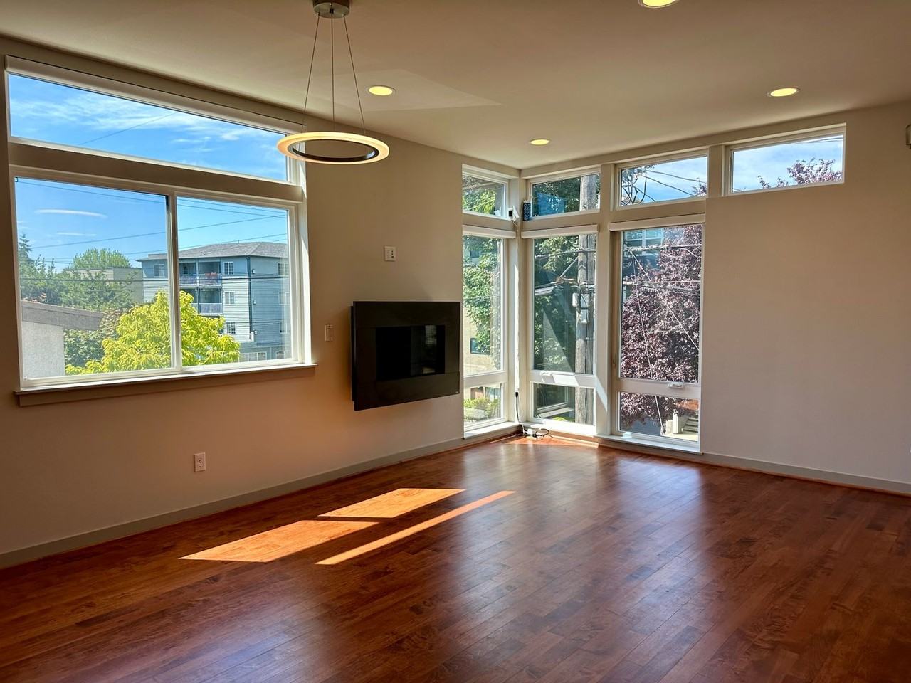 511 Northeast 73rd Street #A - Photo 7 of 33