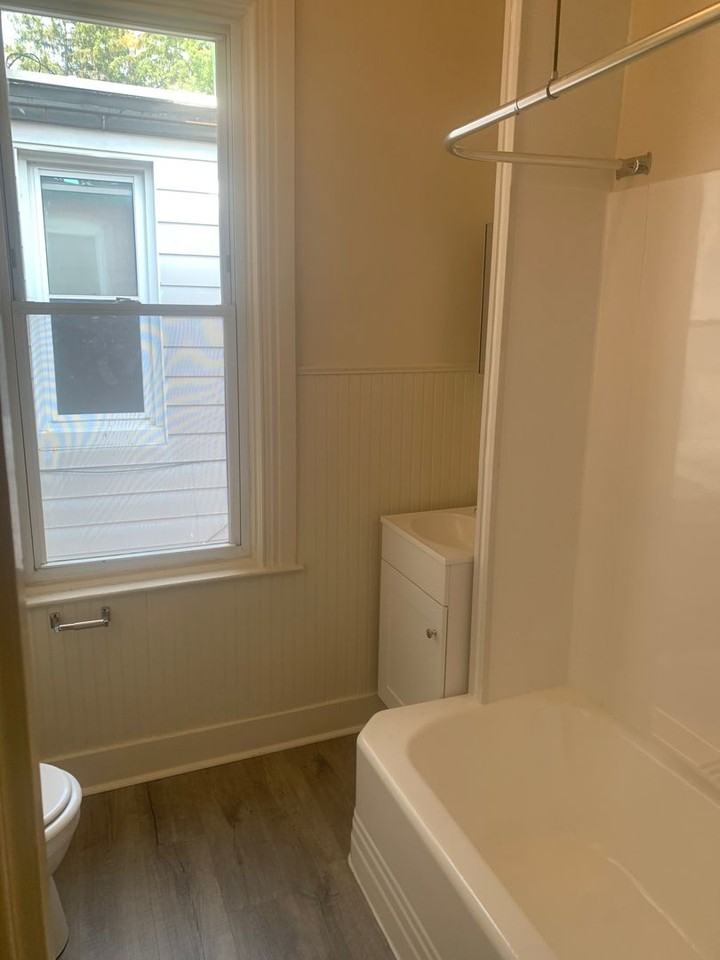 335 E Philadelphia St 2nd Fl - Photo 3 of 20