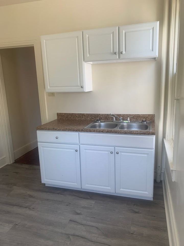 335 E Philadelphia St 2nd Fl - Photo 6 of 20