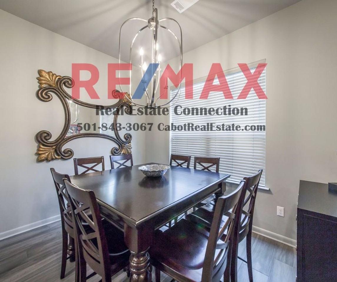 417 Cobblestone Dr - Photo 5 of 16