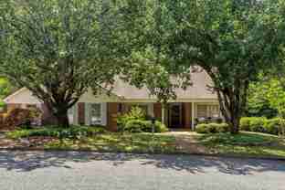 566 Homewood Dr - Photo 1 of 1
