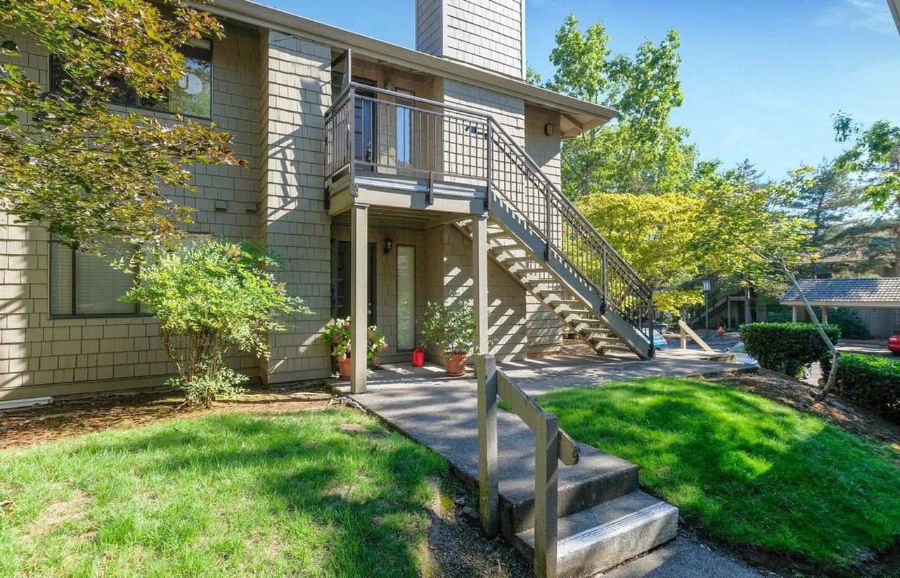 74 Galen St - Photo 2 of 14