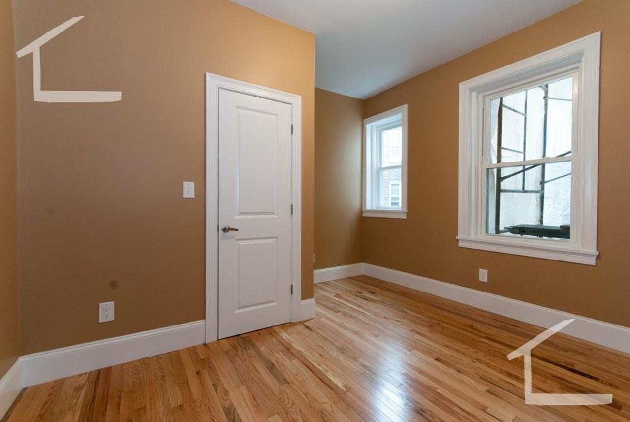 8 Lothian Rd - Photo 7 of 10