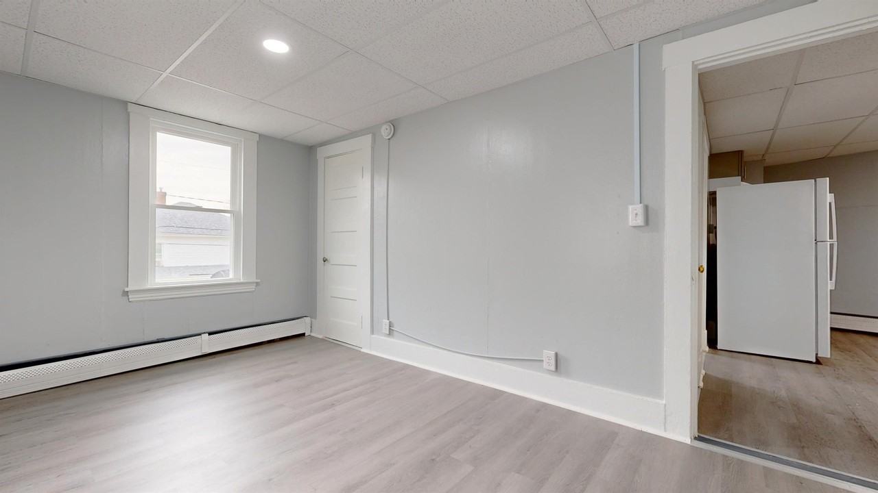 52 Thompson St #B - Photo 4 of 20