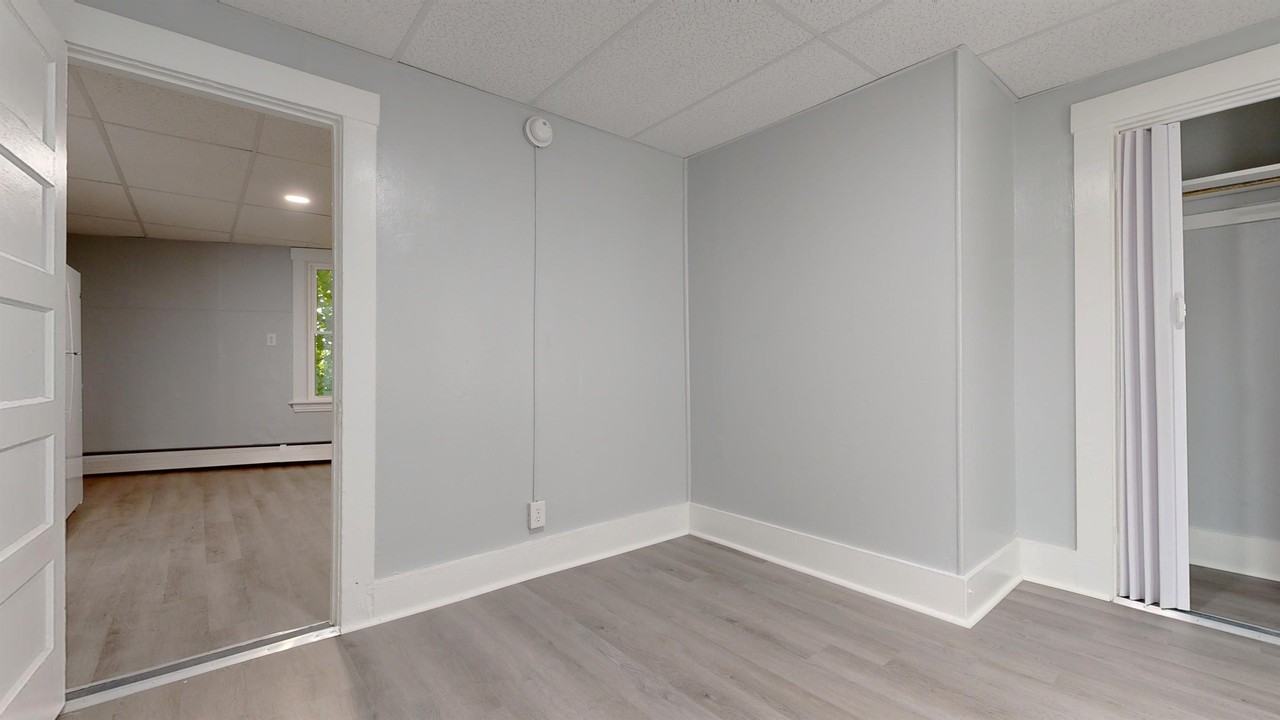 52 Thompson St #B - Photo 6 of 20