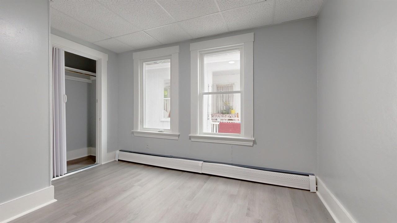 52 Thompson St #B - Photo 7 of 20