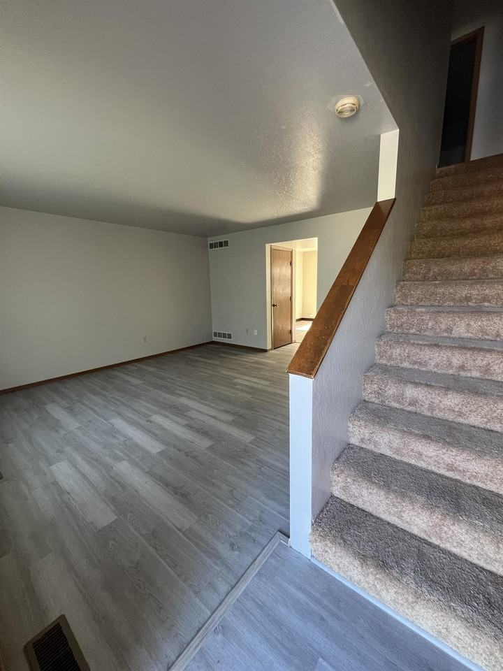 6080 Gershmel Loop #1 - Photo 3 of 11