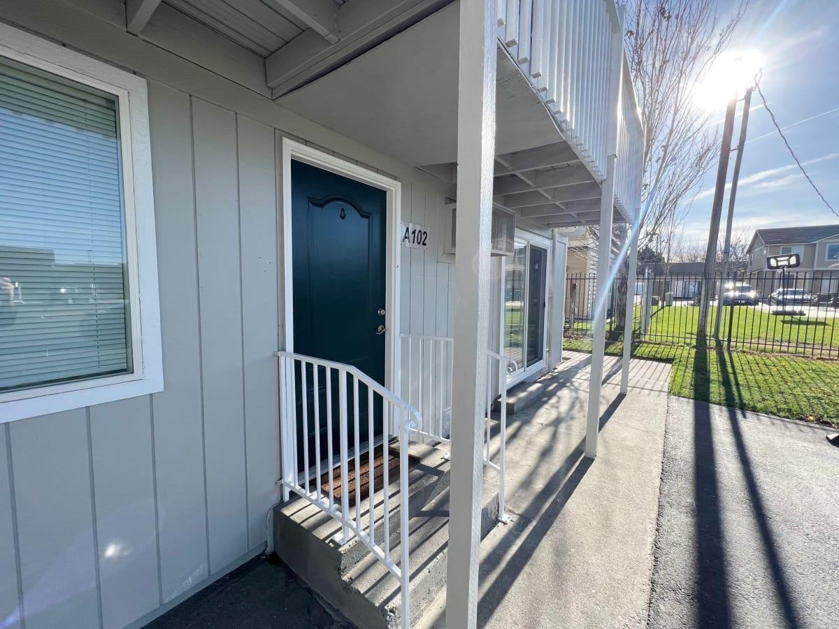 720 N Arthur St - Photo 2 of 37