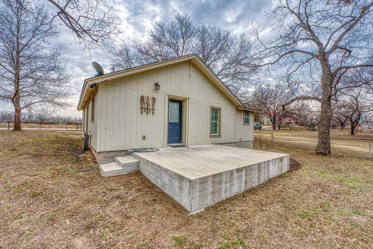 503 W Haynie St #503HAYNIE - Photo 2 of 7