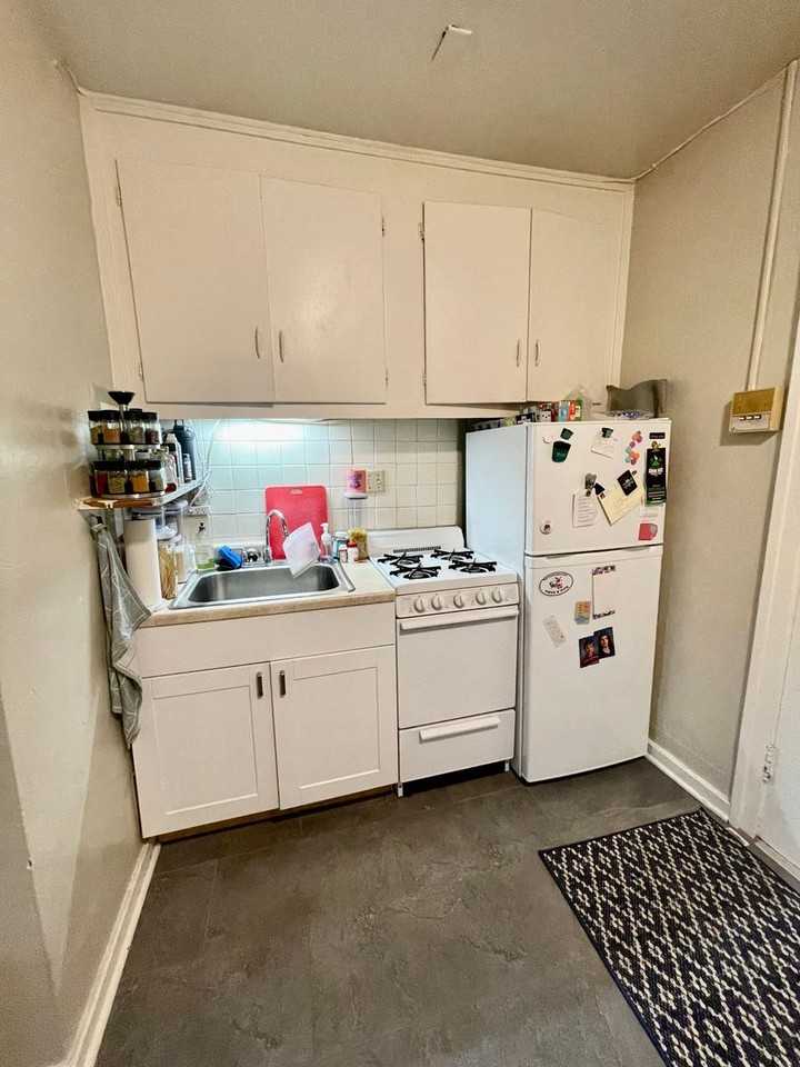 1709 E Park Pl - Photo 7 of 13