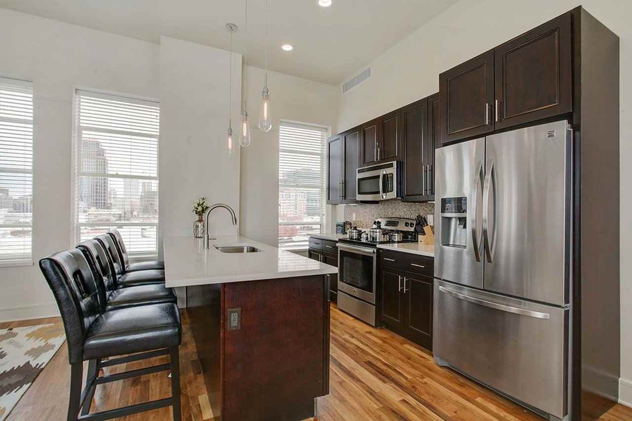 The Howard Luxury Apartments - Photo 3 of 50