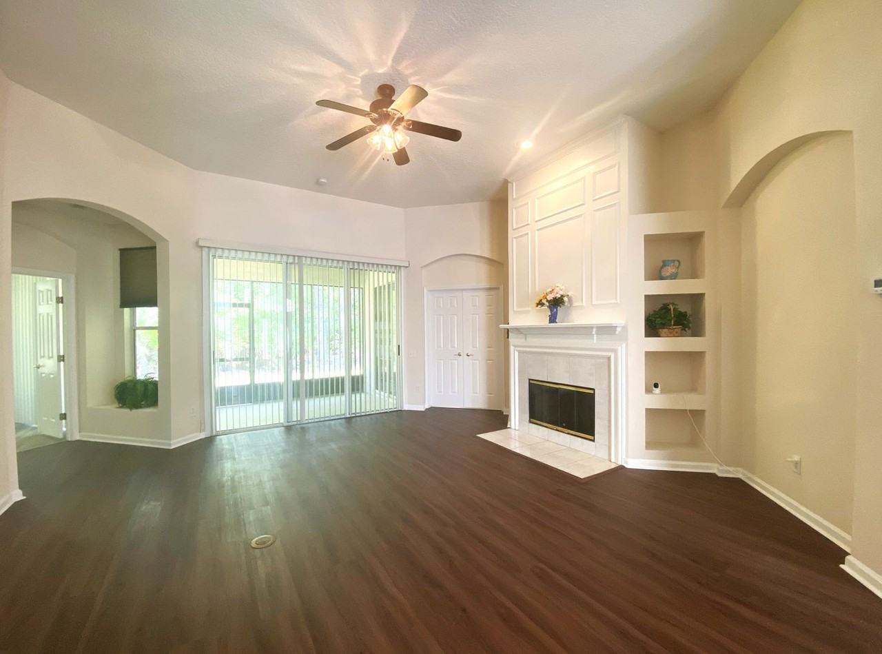 10519 Creston Glen Cir E - Photo 3 of 26