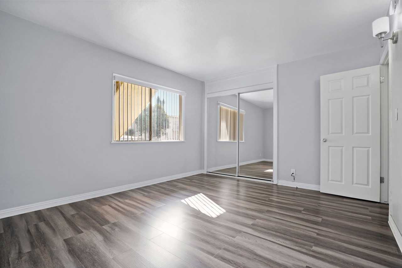 Mulberry Apartments - Photo 6 of 50