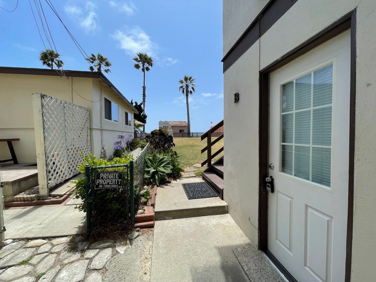 1708Pacific*** - Photo 2 of 12