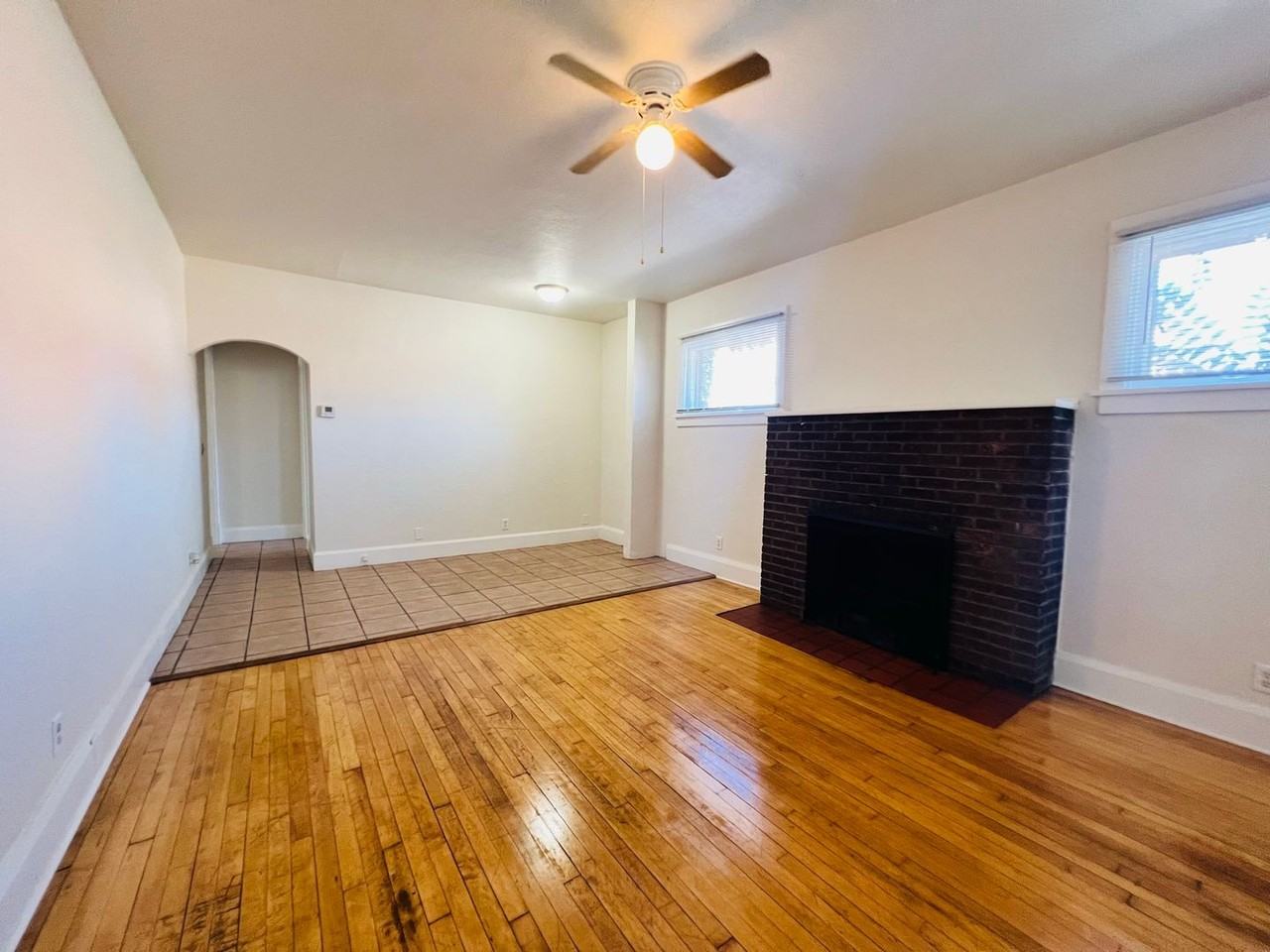 HH-2614-63-S - Photo 3 of 15