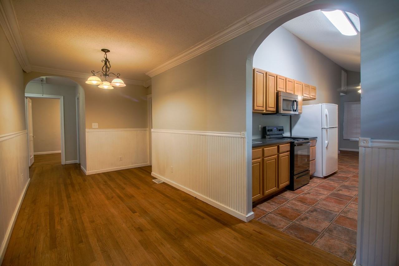 3646 Walton St - Photo 6 of 16