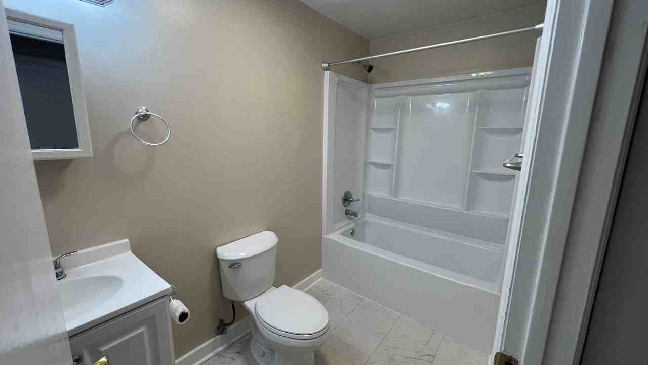 616 S 13th St - Photo 3 of 12