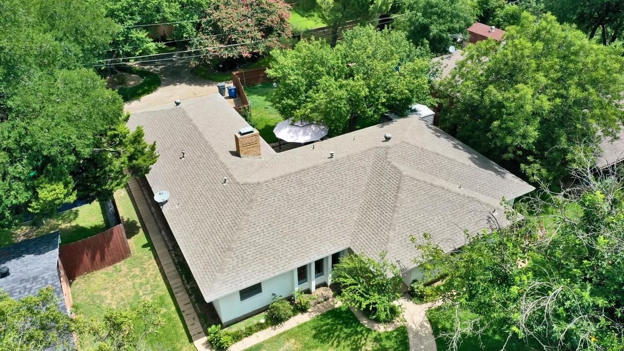 2411 Bonnywood Ln - Photo 3 of 28