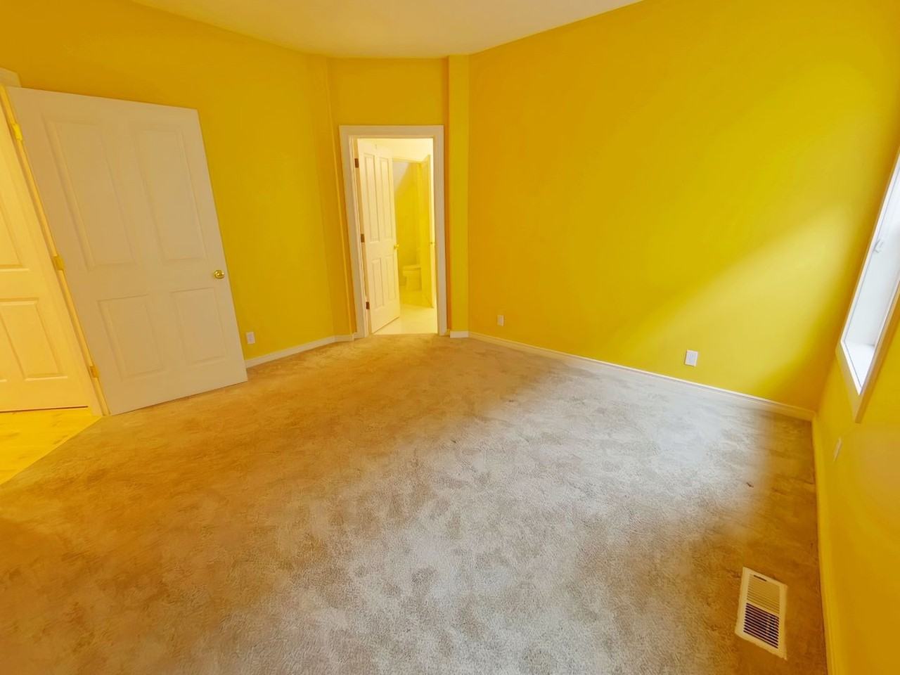 553 Covey Ln - Photo 7 of 13