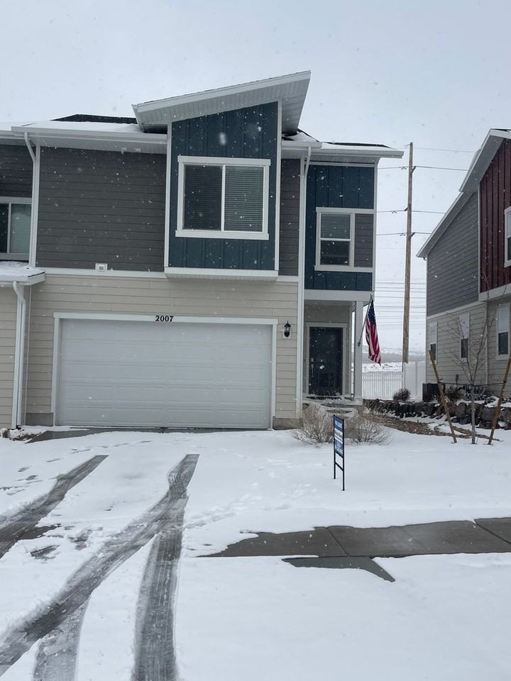 2007 North Chianti Street